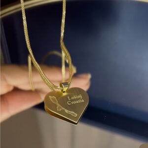 18K Gold Lošinj Matte Heart Pendant & Necklace Set | Bellamare Jewelry